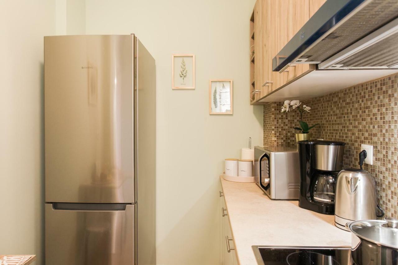 Modern Antique Private Rooms With Shared Bathroom Near To Acropolis Museum And Metro Station Αθήνα Εξωτερικό φωτογραφία